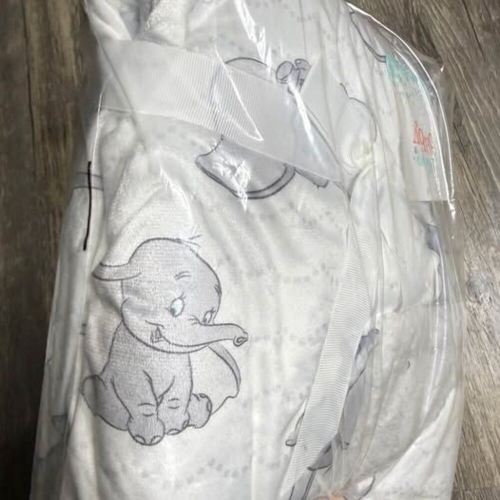 30x40 Disney Dumbo Super Soft Baby Reversible Blanket - Picture 6 of 6